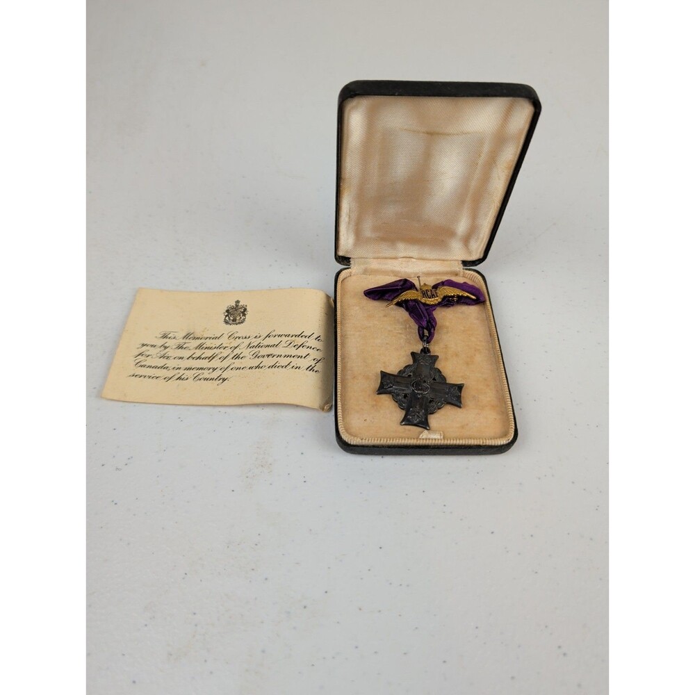 WW2 Canadian Memorial Cross Medal SGT Royal Canadian Air Force Sterling Silver